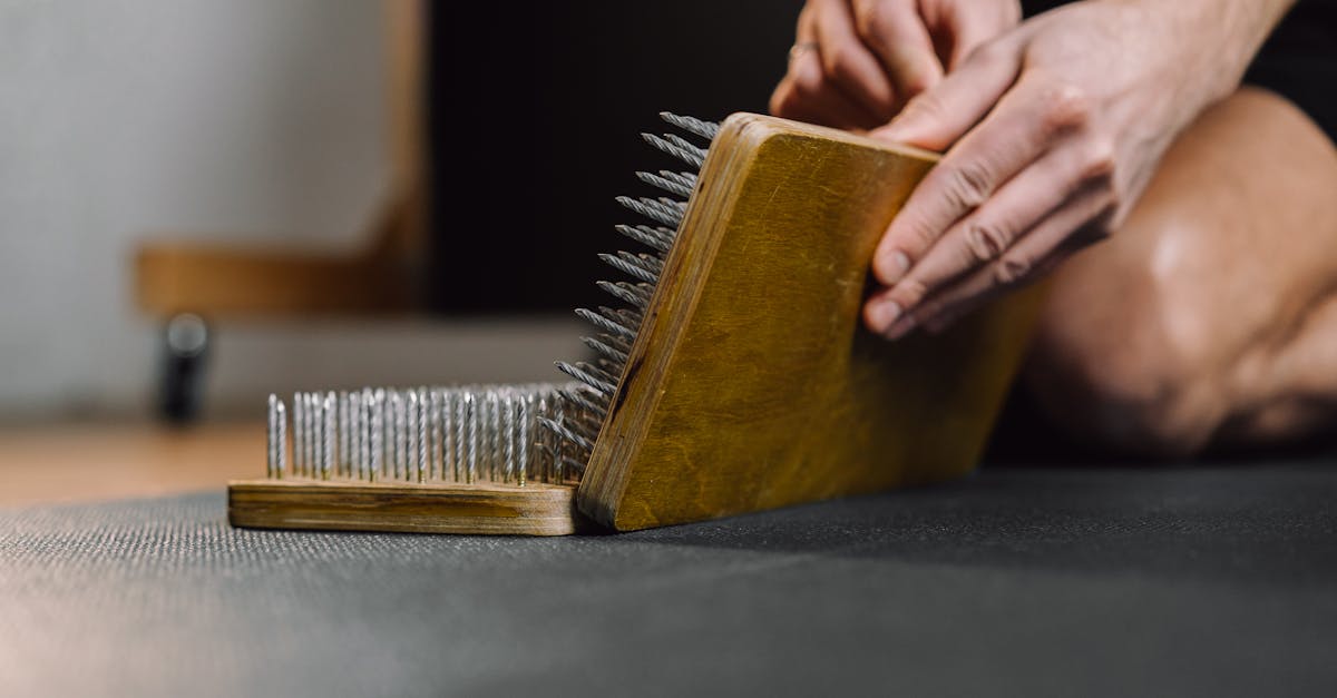 découvrez l'acupression, une technique de médecine traditionnelle qui utilise la pression des points d'acupuncture pour soulager le stress, améliorer la circulation et favoriser le bien-être. apprenez comment cette pratique ancestrale peut transformer votre santé physique et mentale.