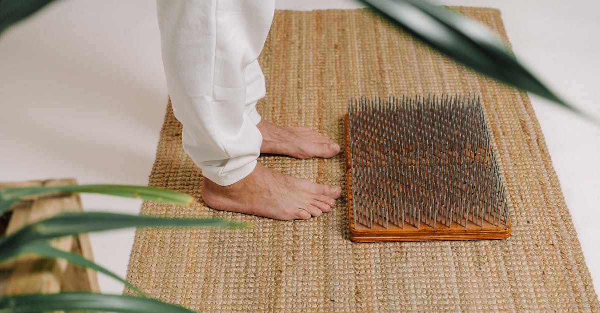 découvrez les bienfaits du matelas d'acupression, un outil révolutionnaire pour soulager le stress, améliorer la circulation sanguine et favoriser la relaxation. transformez votre routine bien-être avec cet accessoire incontournable, idéal pour se détendre après une longue journée.