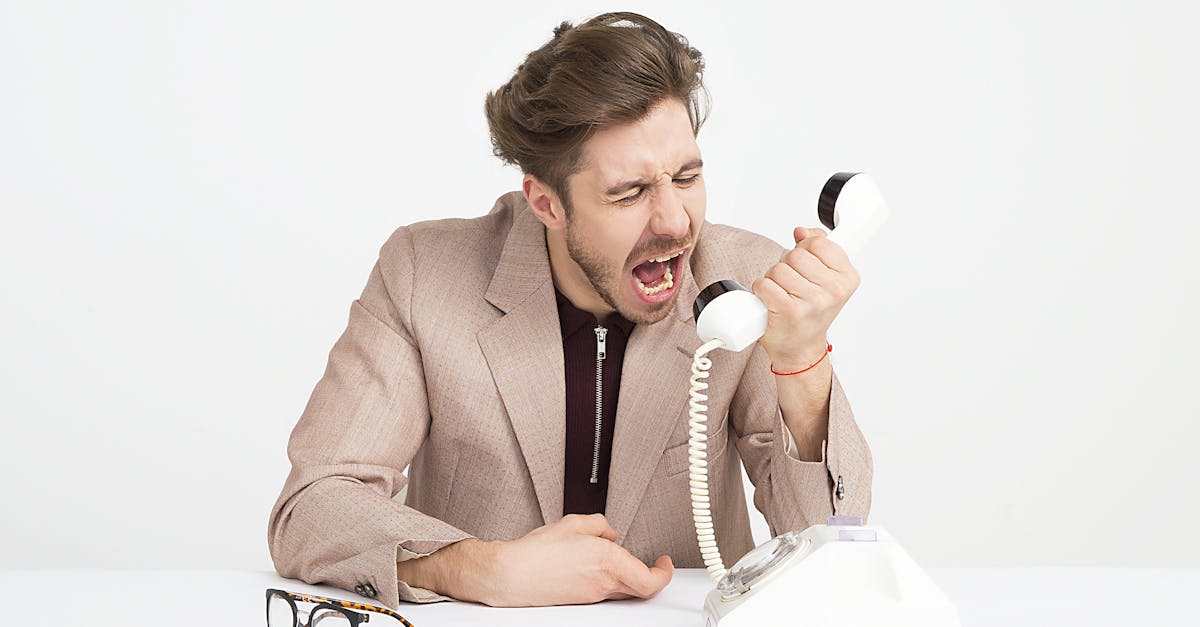 découvrez l'art de la communication efficace avec des techniques et des conseils pratiques pour améliorer vos échanges personnels et professionnels. apprenez à mieux vous exprimer, à écouter activement et à renforcer vos relations grâce à une communication claire et empathique.