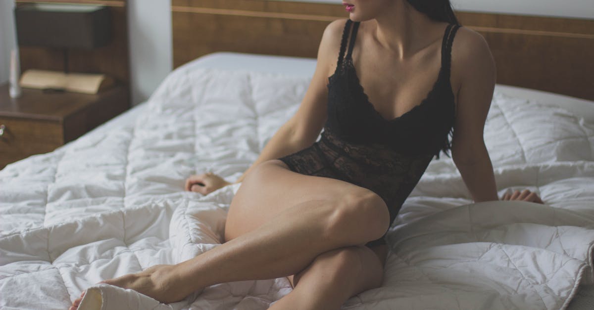découvrez notre collection de lingerie élégante et sensuelle. que vous recherchiez des ensembles raffinés, des vêtements confortables ou des pièces audacieuses, notre sélection saura séduire toutes les femmes. explorez des styles variés qui allient qualité et glamour, pour vous sentir belle en toute occasion.