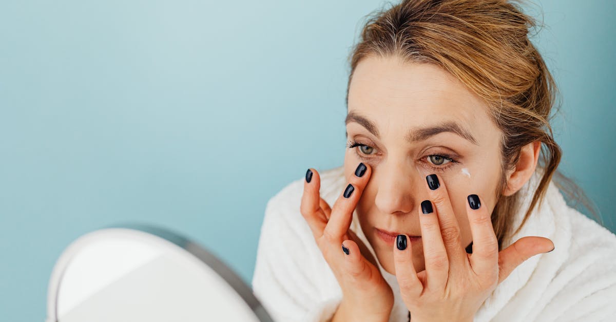 découvrez comment renforcer votre estime de soi grâce à des conseils pratiques et des techniques éprouvées. améliorez votre confiance en vous et trouvez des clés pour épanouir votre personnalité.