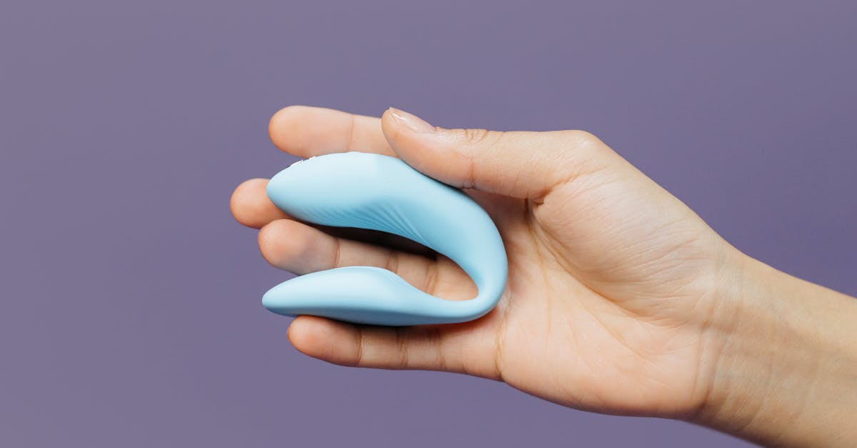 découvrez notre large sélection de sextoys pour stimuler vos sens et pimenter votre vie intime. que vous soyez novice ou expert, trouvez des jouets adaptés à vos envies et à votre style de vie. explorez des sensations inédites et laissez libre cours à votre imagination dans un univers de plaisir.