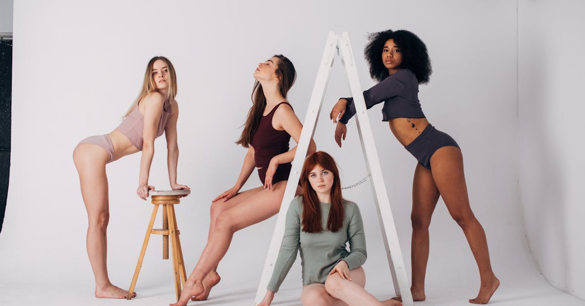découvrez les tendances de lingerie sexy qui subliment votre silhouette et ajoutent une touche de sophistication à votre garde-robe. explorez des styles audacieux et des tissus luxueux qui vous feront sentir confiante et séduisante.