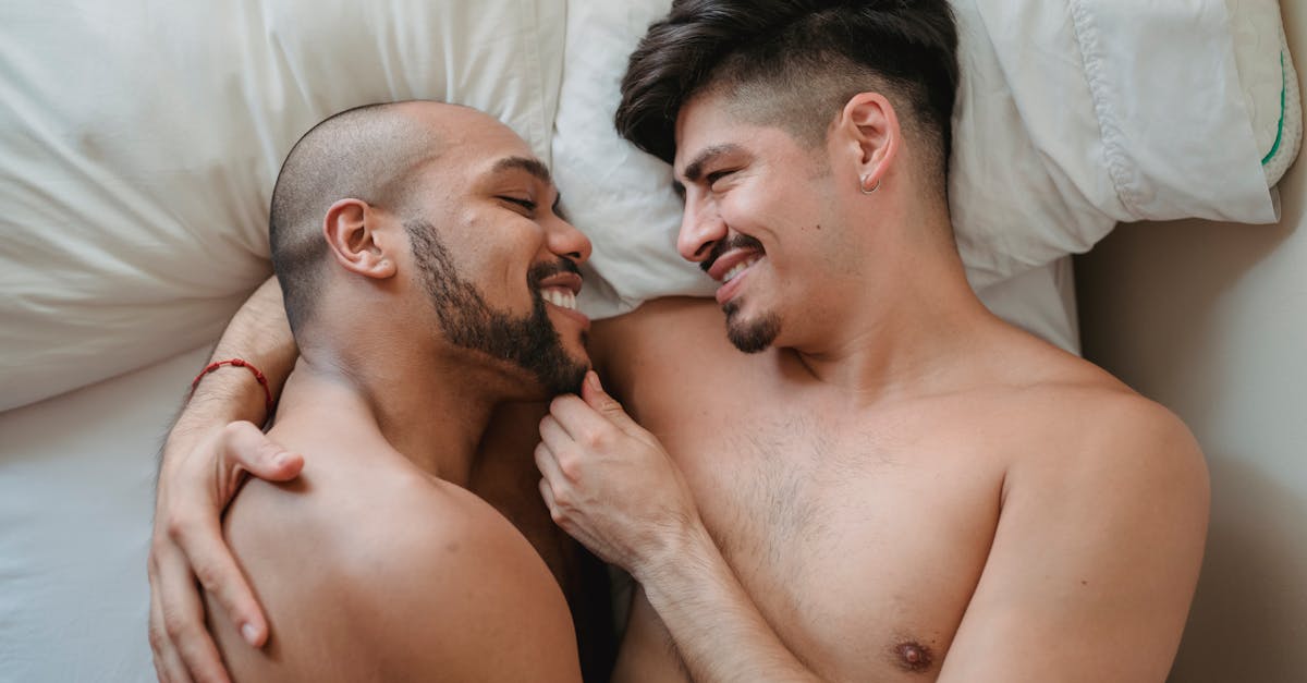 découvrez comment la technologie révolutionne la sexualité et les relations avec le concept du 'connected sex' : nouvelles expériences, produits innovants et impact sur l’intimité.
