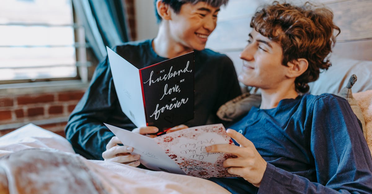 découvrez l'univers du connected sex : explorez comment la technologie révolutionne la sexualité avec des objets connectés, applications et innovations pour une intimité moderne et sécurisée.