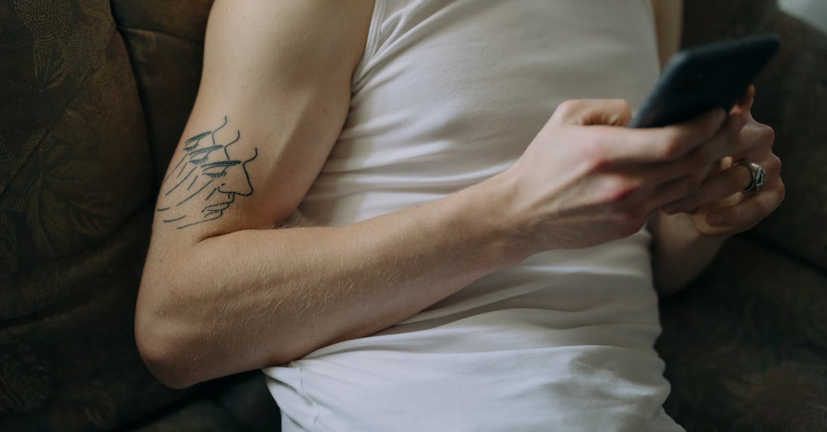 découvrez le connected vibrating ring, un anneau vibrant connecté conçu pour intensifier le plaisir en couple grâce à la technologie. expérimentez de nouvelles sensations et contrôlez-le facilement via votre smartphone.
