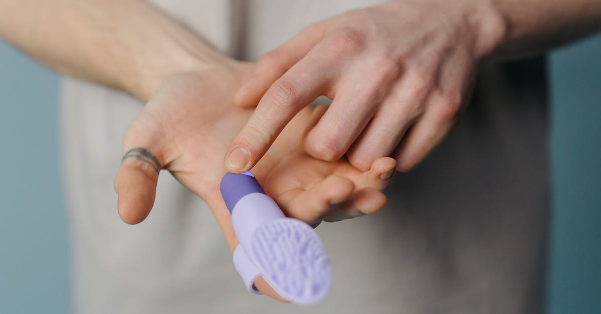 découvrez notre sélection raffinée d'accessoires érotiques pour pimenter vos moments intimes, explorer de nouveaux plaisirs et éveiller vos sens en toute discrétion.
