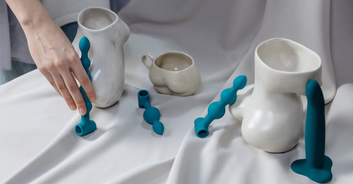 découvrez notre sélection de sextoys pour pimenter votre vie intime, explorer de nouveaux plaisirs et vivre des expériences sensuelles en toute discrétion.