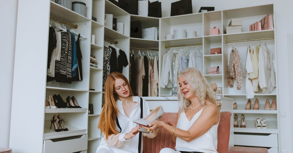 découvrez notre sélection d’accessoires de rangement pratiques et design pour organiser votre espace au quotidien : boîtes, paniers, étagères et bien plus. idéal pour optimiser chaque pièce de la maison.